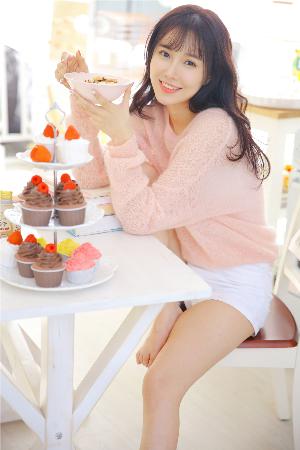 惊！穿进肉欲游戏，每天都要挨C？这是怎么回事！